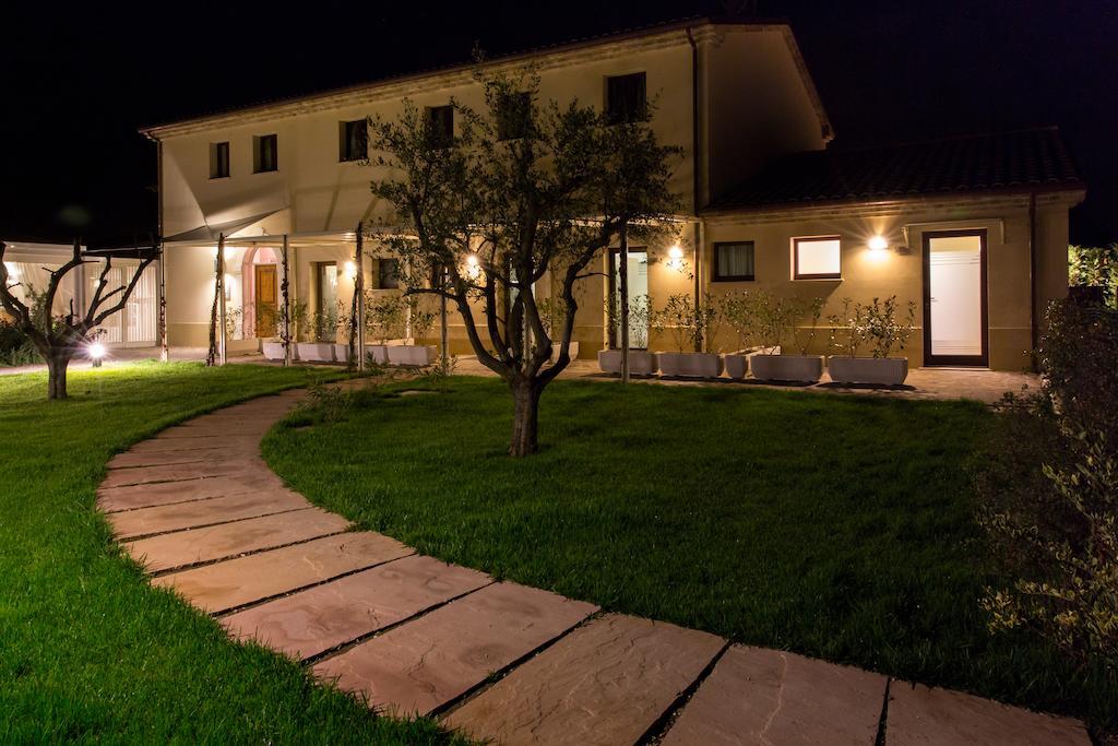 Locanda Borgognina Lucrezia Zewnętrze zdjęcie