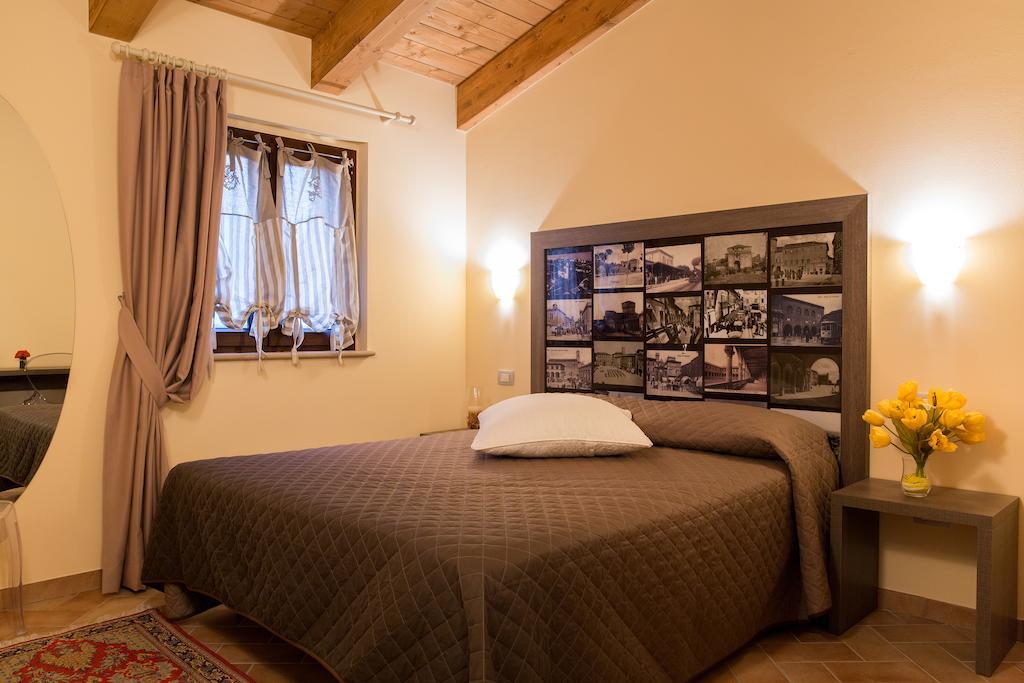 Locanda Borgognina Lucrezia Pokój zdjęcie