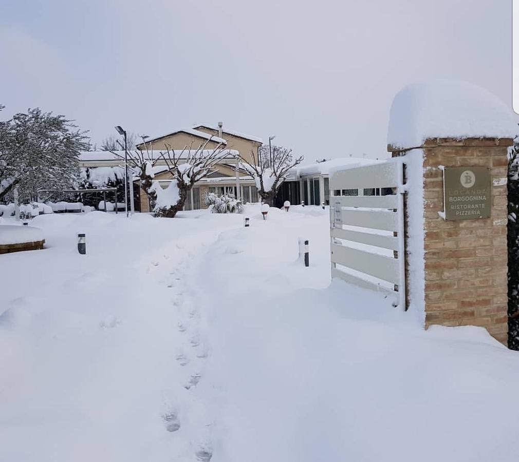 Locanda Borgognina Lucrezia Zewnętrze zdjęcie