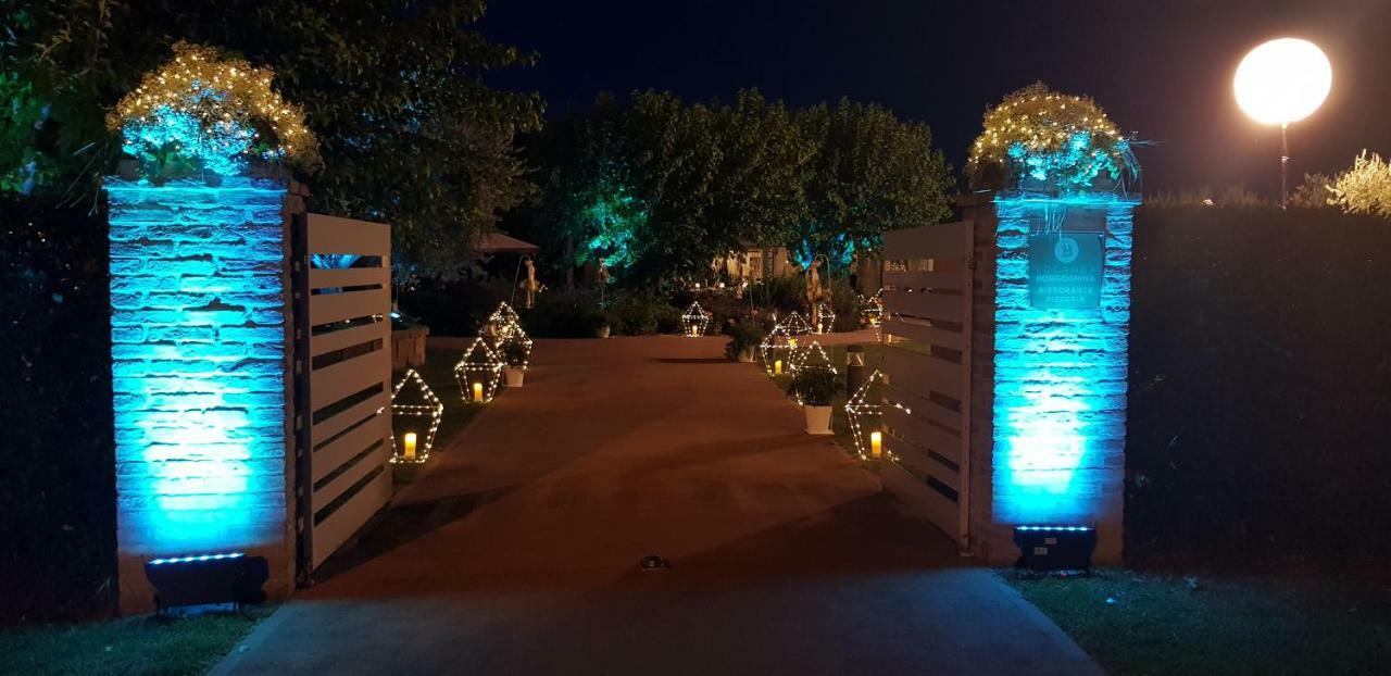 Locanda Borgognina Lucrezia Zewnętrze zdjęcie